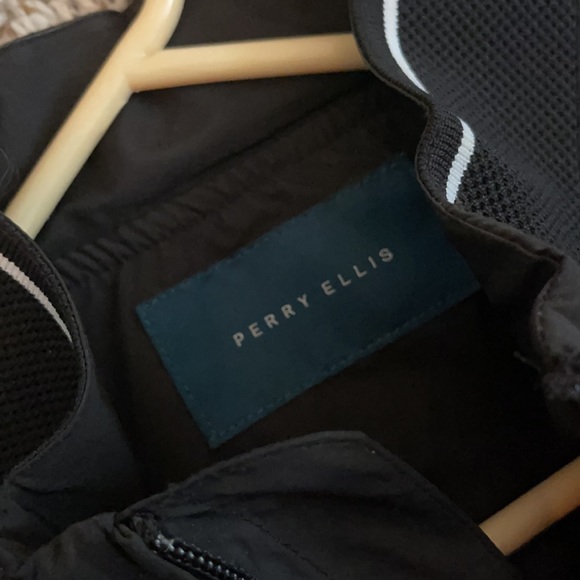 Perry Ellis Jacket. Size M. - Picture 2 of 3